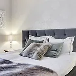 Apartament Red House Arctic Circle
