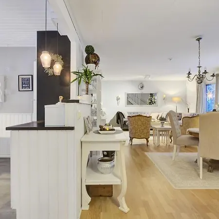 Red House Arctic Circle 아파트 로바니에미