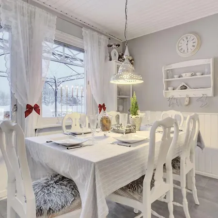 Red House Arctic Circle 아파트 로바니에미