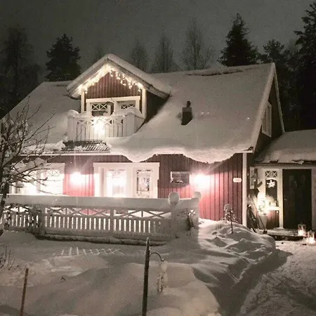 Red House Arctic Circle * ロヴァニエミ