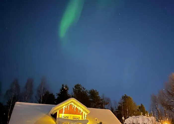 Red House Arctic Circle * Рованиеми
