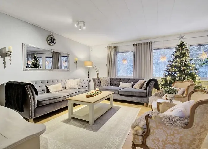 Apartment Red House Arctic Circle