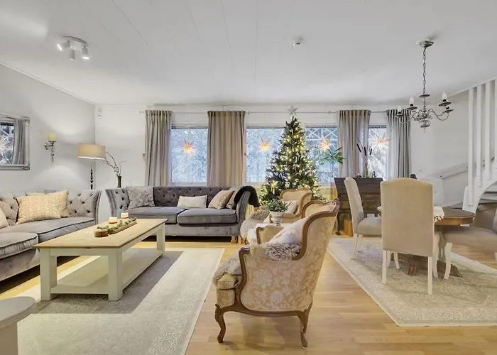 Red House Arctic Circle Апартаменты *