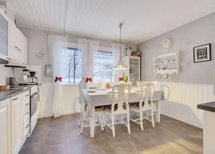 Апартаменты Red House Arctic Circle Рованиеми