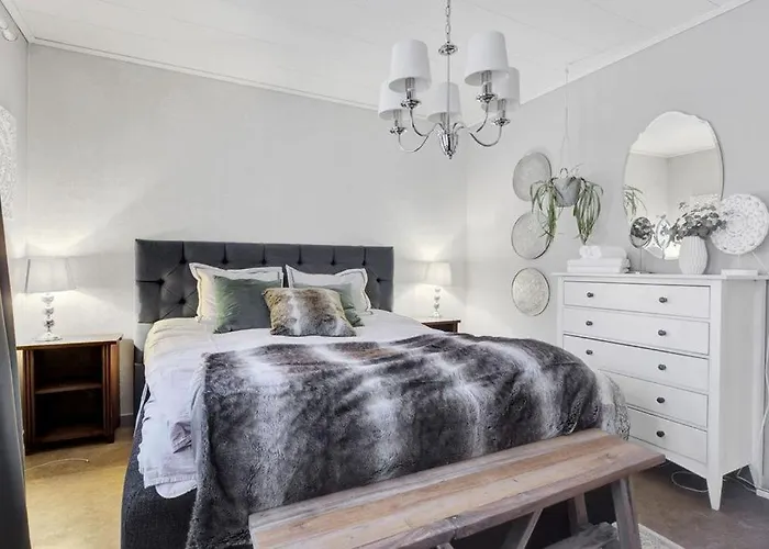 Red House Arctic Circle