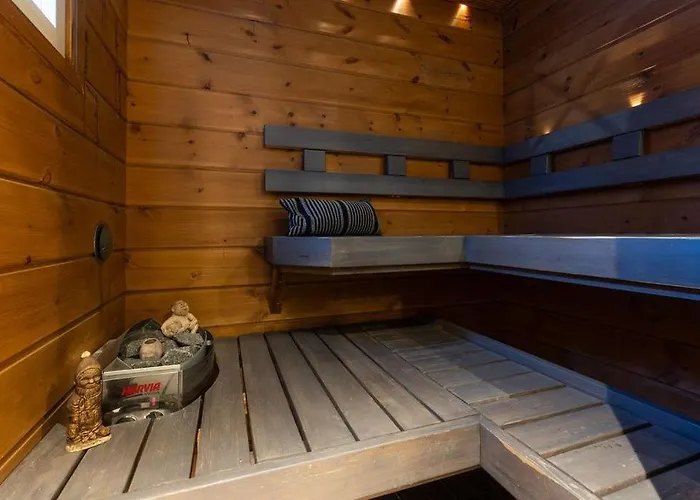 Red House Arctic Circle Рованиеми