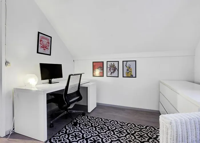 Red House Arctic Circle