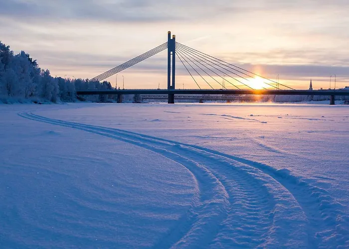 Red House Arctic Circle
